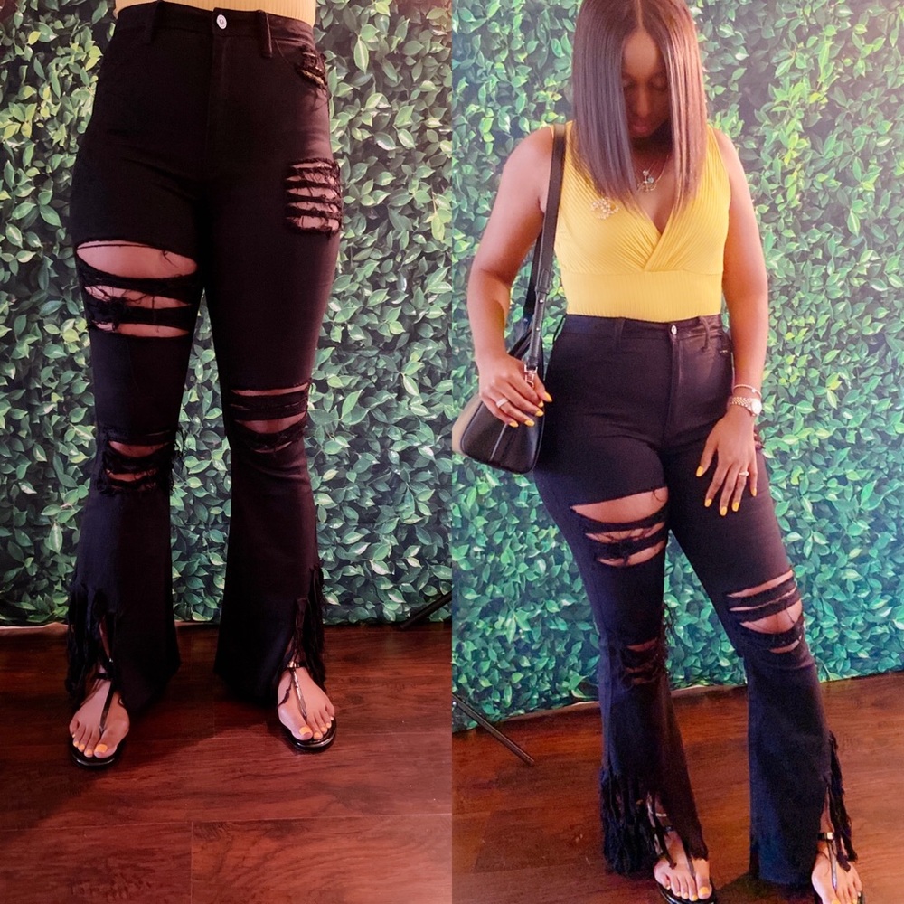 Black distressed jeans